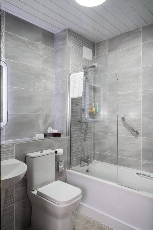 Single Room image 4
