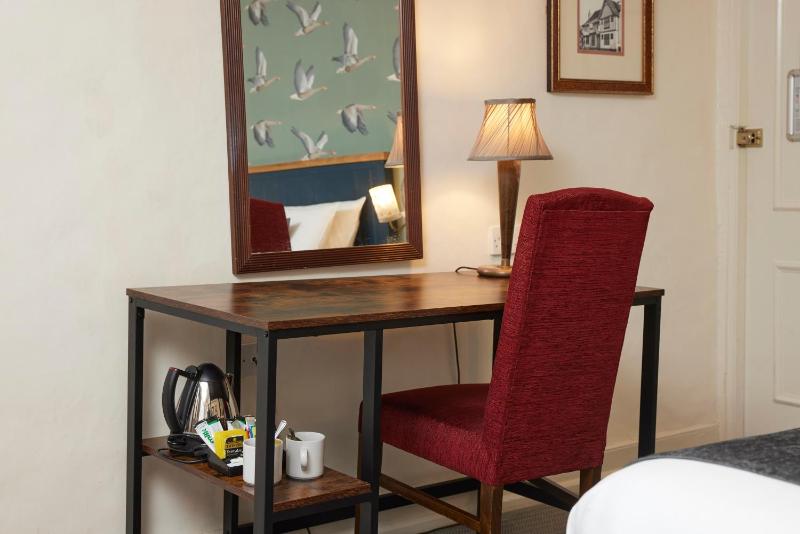 Double Room image 4