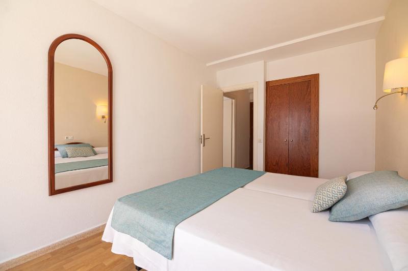 Economy Double Room image 1