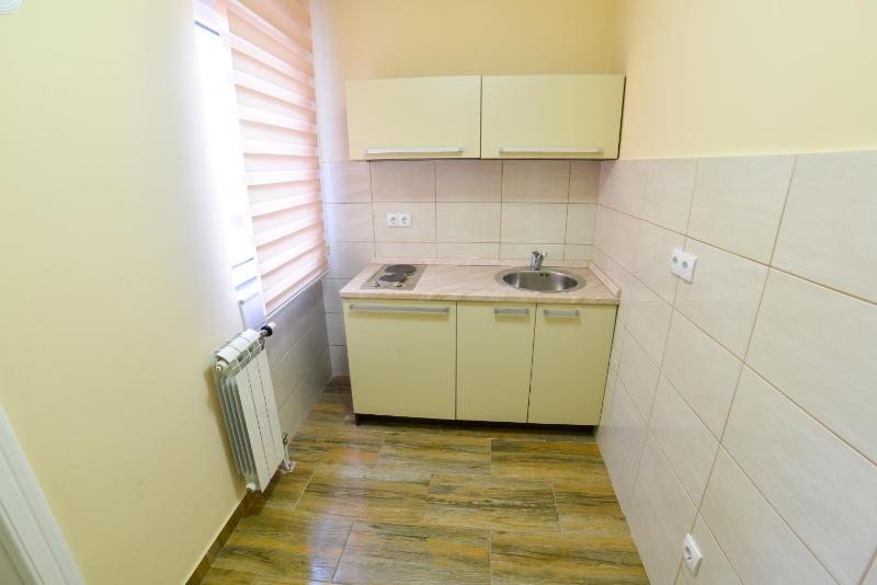 Quadruple Room with Balcony image 2