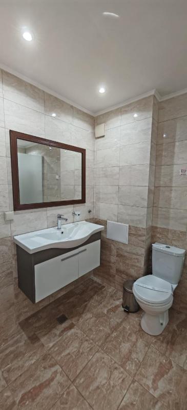Deluxe Double or Twin Room image 4