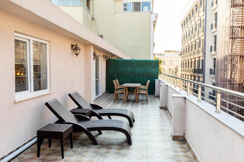 Suite with Terrace image 3