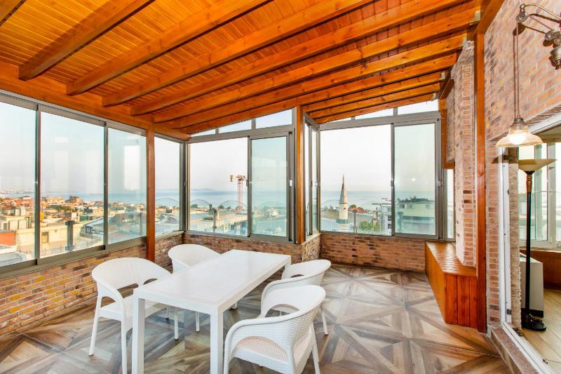 Junior Suite with Sea View image 2