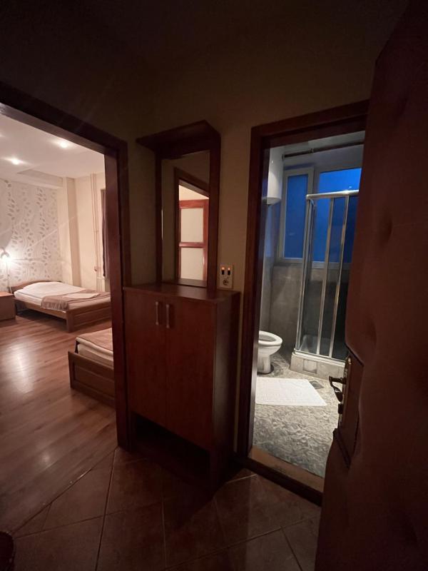Basic Triple Room image 4