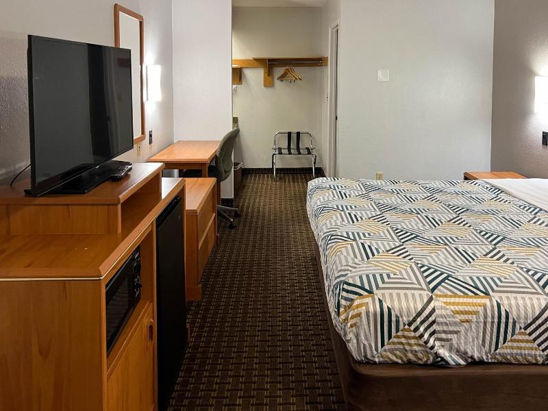 Motel 6 Portland OR Southeast - image 11