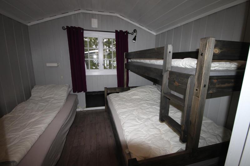 Cottage with Shared Bathroom 9 (4 Adults) image 2