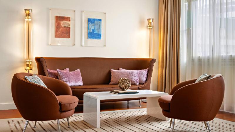 Grand Suite - Non-Smoking image 2