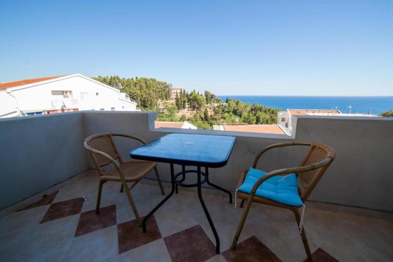 L&I Villa - image 16