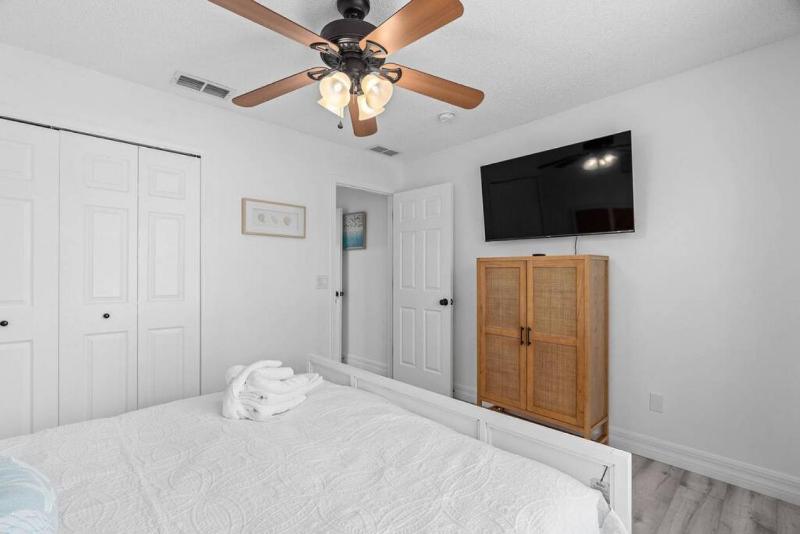 Tropical 7BR Heated Pool Pet Friendly Disney - image 39