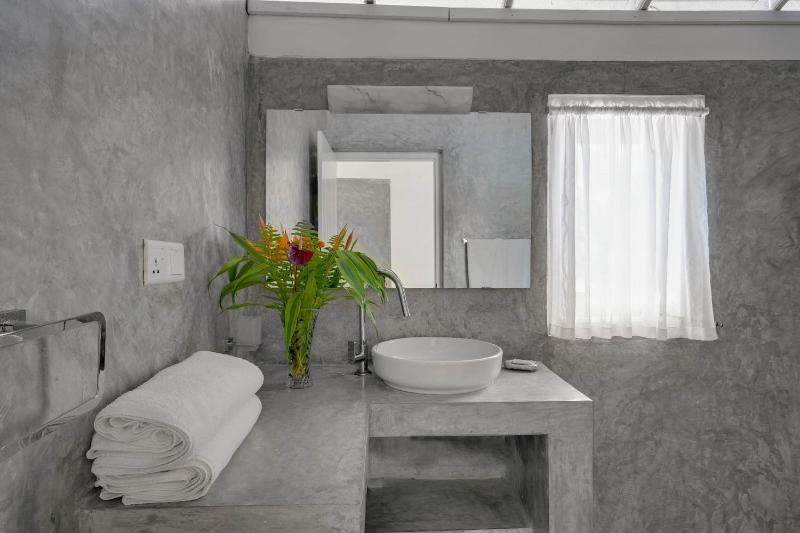 Tara Garden Sri Lanka - luxury colonial villa - image 4