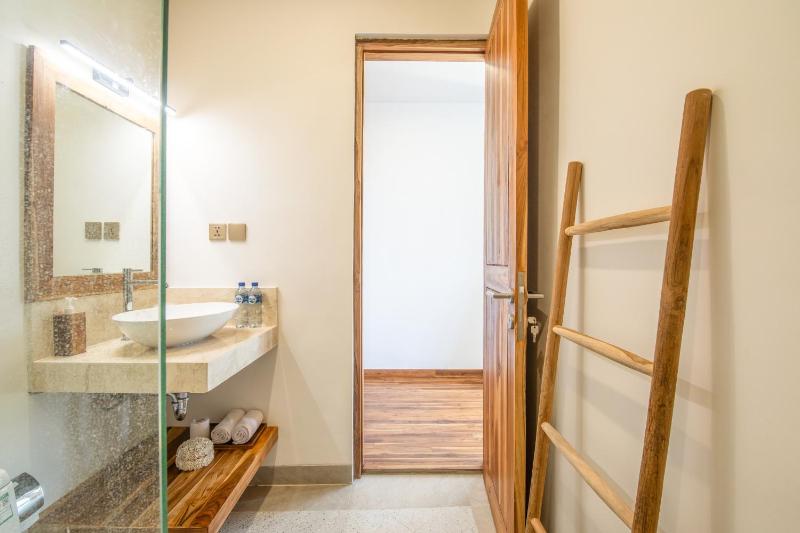 Luxurious 6 BR with Sea View 5 mins to Savaya - image 12