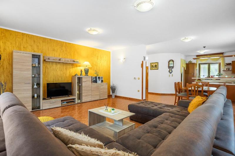House Ulika - managed by Travel Istria - image 4