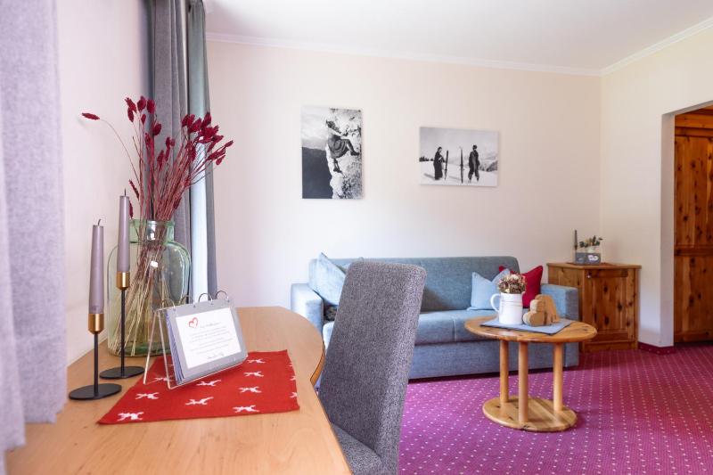 Triple Room with Balcony image 4