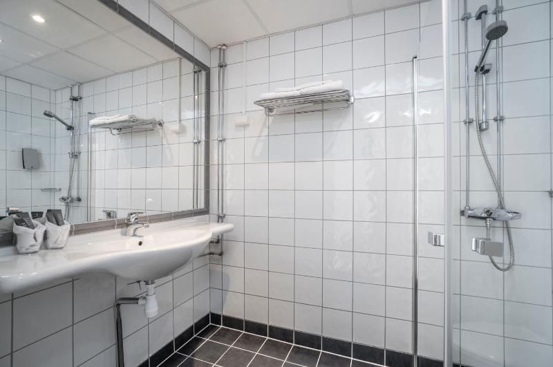 Business Double Room image 2