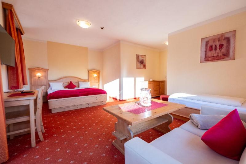 Triple Room image 1