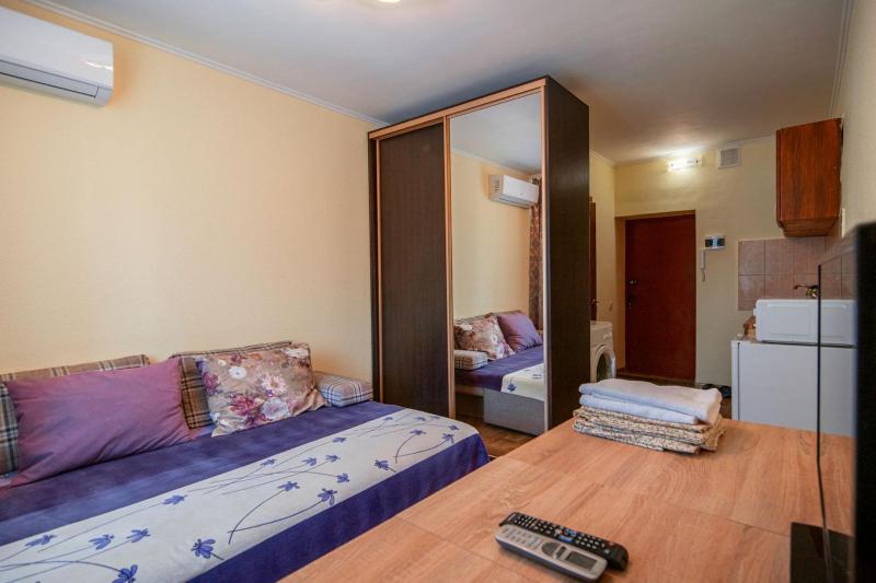 Apartment on Nauki Avenue - image 10