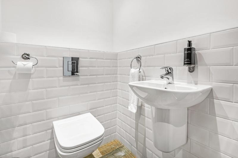 Deluxe Double Room image 4