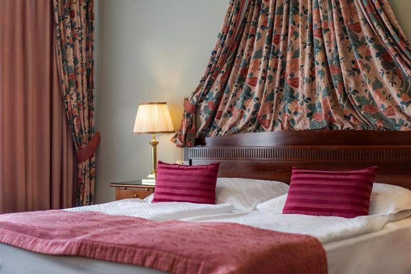 Standard Double Room image 1