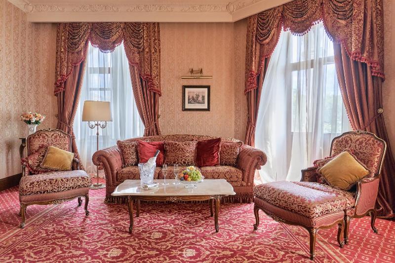 Suite image 4