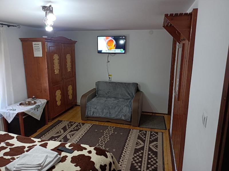 Standard Double Room image 3