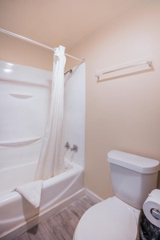 Liberty Inn and Suites Kissimmee near Disney World - image 31