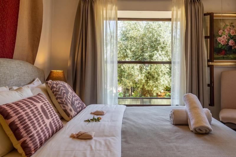 Superior Double Room image 1