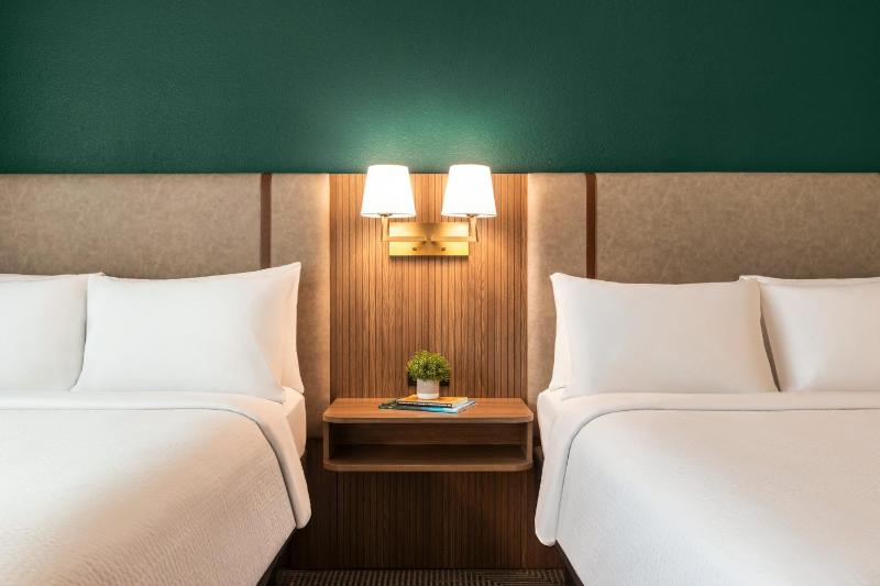 Standard Room image 2