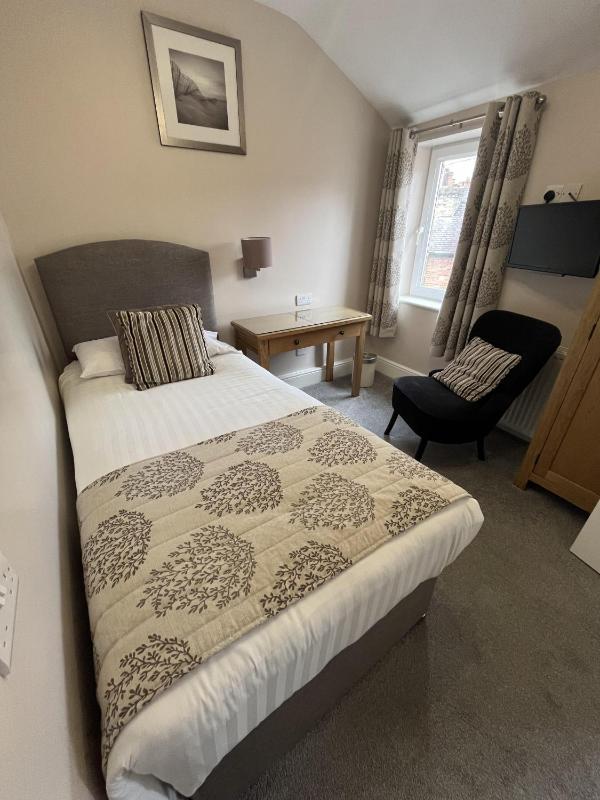 Single Room image 2