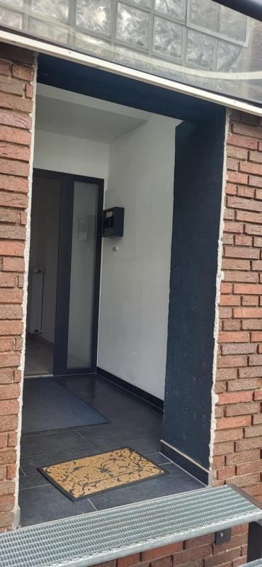 Double Room with Private Bathroom image 2