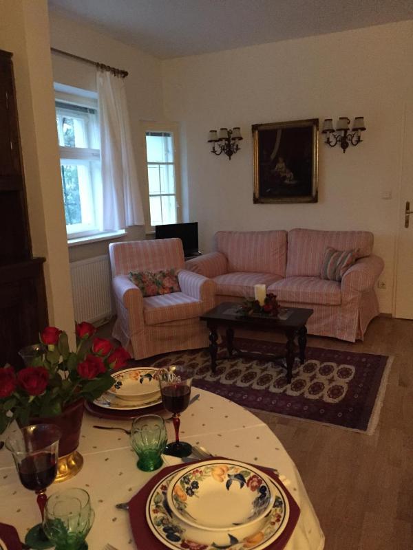 Exquisites Gartenapartment in eleganter Jugendstilvilla - image 2