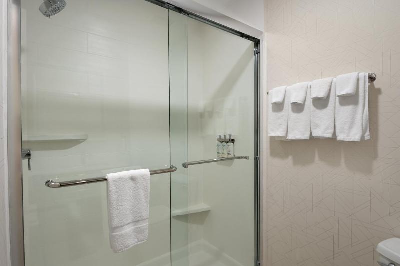 Standard Room image 3