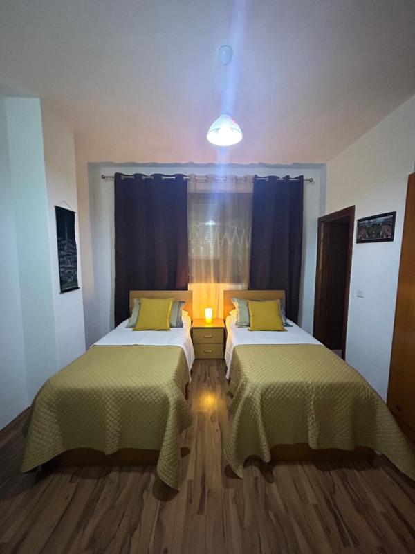 J & Nilson's Apartment In Shkodra Center - image 16