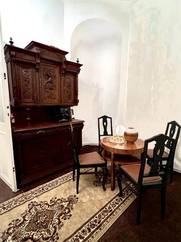 Csaky palace 2 Bratislava - image 13