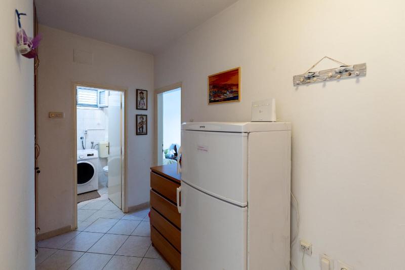 Three-Bedroom Apartment with Balcony and Sea View image 2