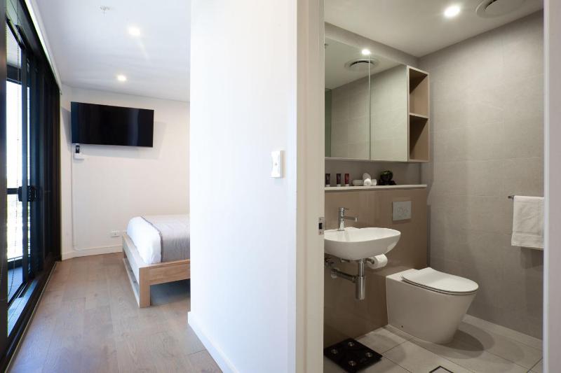 Modern Splendour Macquarie Park I90 - image 5