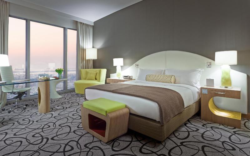 Luxury Room with King Bed and Coastline View  image 3