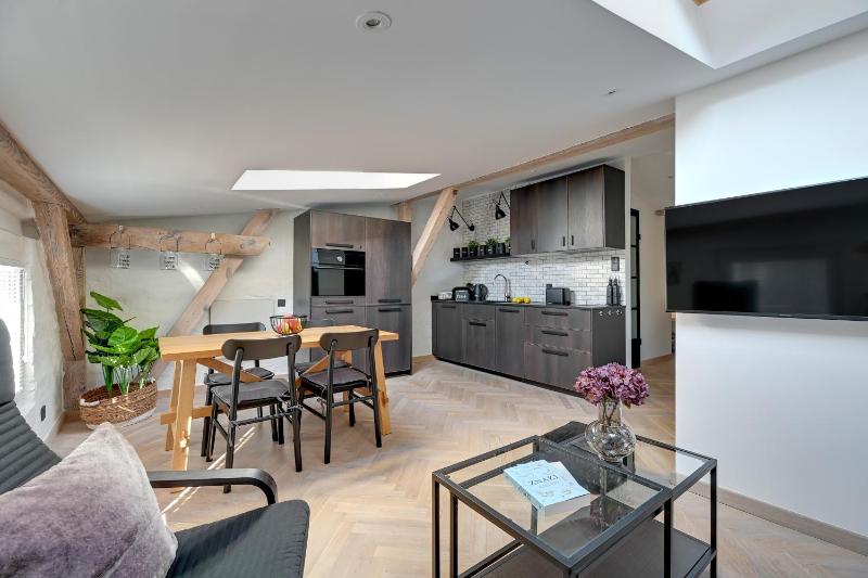 Modern Attic - Cozy Top Floor by Lion Apartments Sopot - image 1