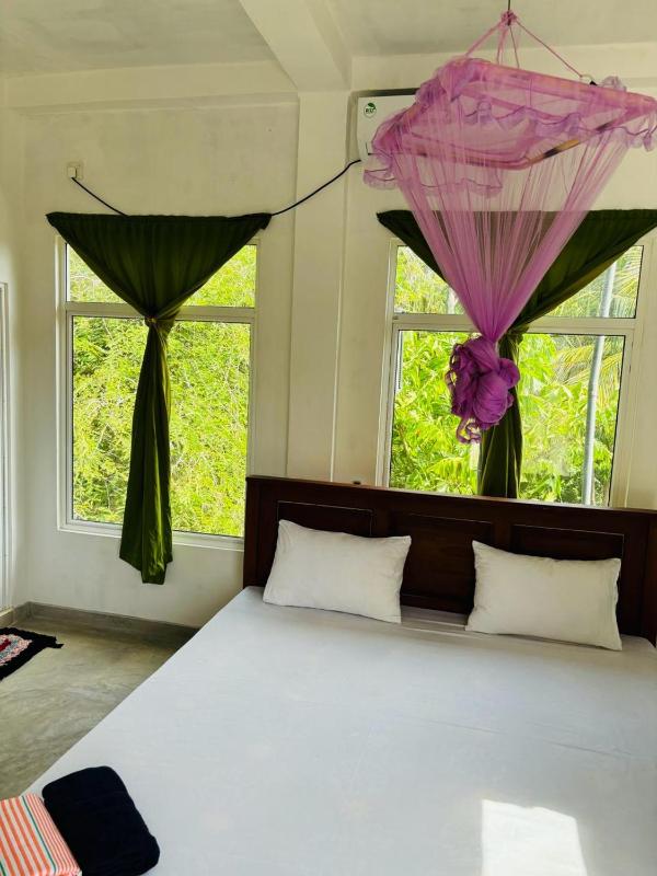 Private AC Room with Green Views - image 9
