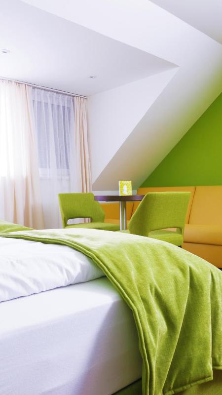 Superior Double Room with Free Underground Parking image 2