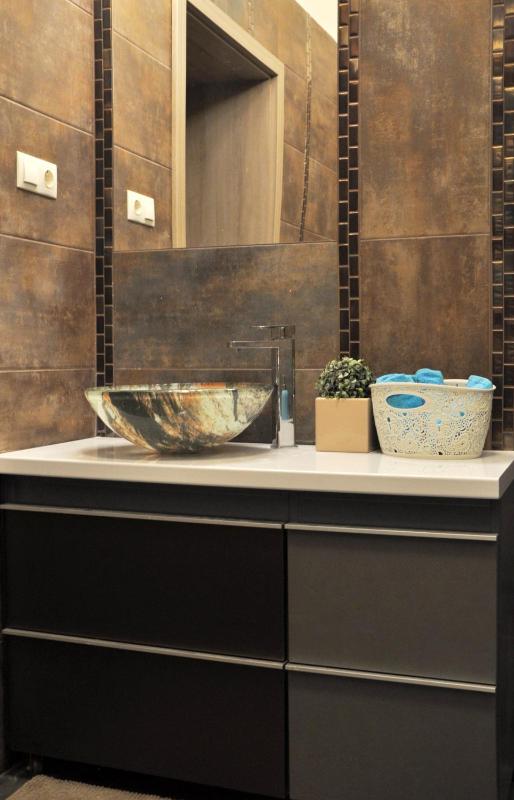 One-Bedroom Apartment image 3