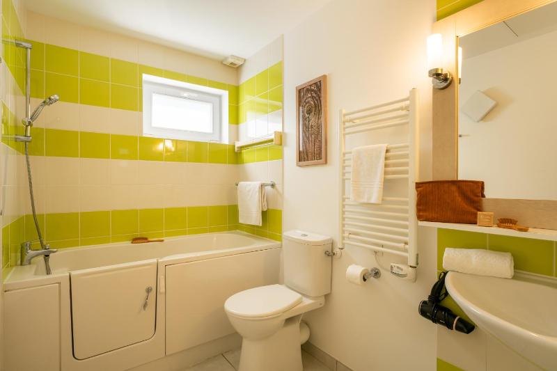 One-Bedroom House with Terrace (4 People) image 2
