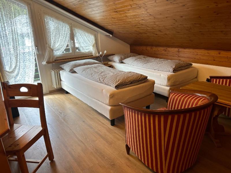 Standard Quadruple Room image 4