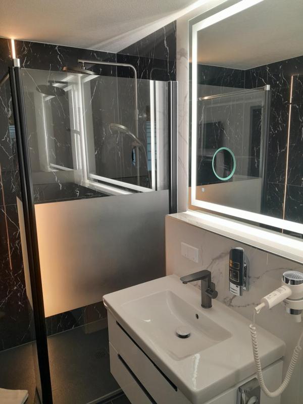 Suite image 1