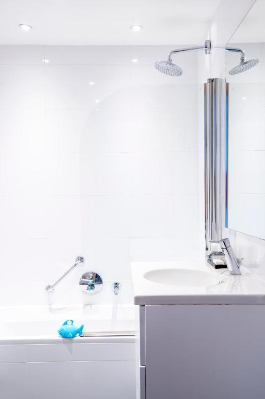Double or Twin Room with Sea View image 1