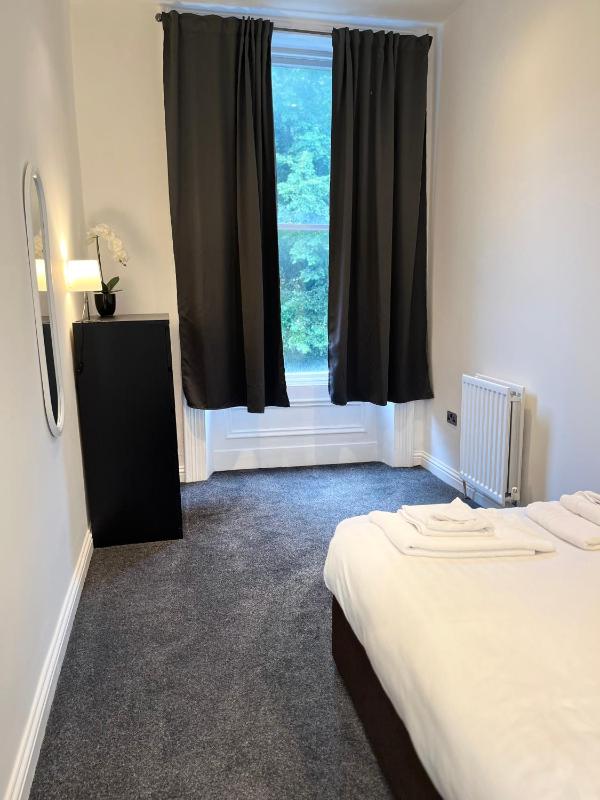 Two-Room Apartment image 4