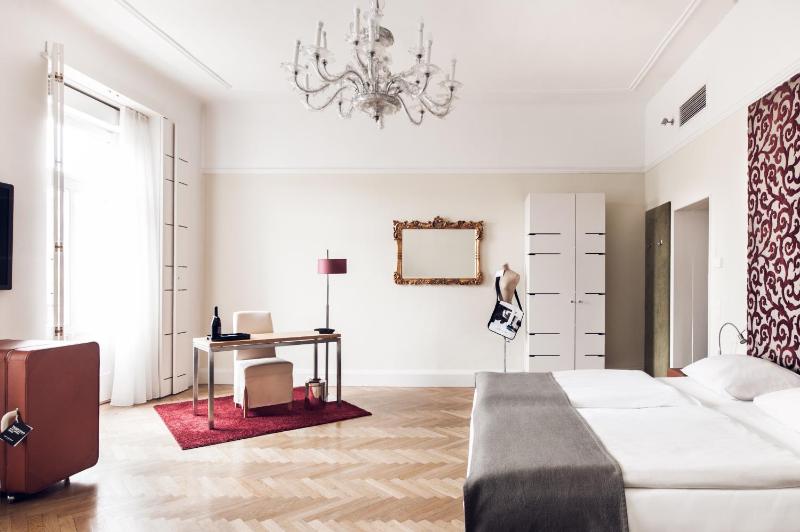 Classic Rubin Junior Suite image 1