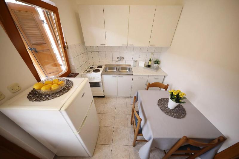 Apartment image 4