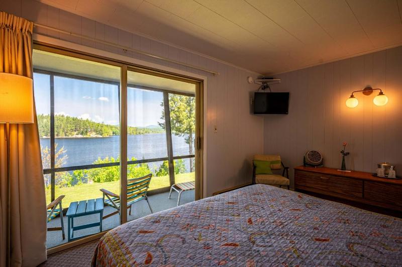 Queen Room with Sea View image 3