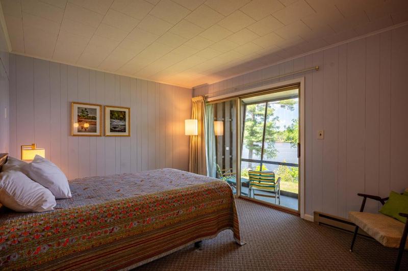 Queen Room with Sea View image 2