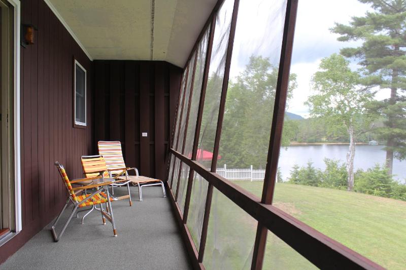 Studio with Lake View image 4